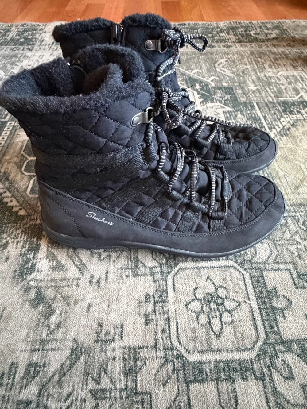 Skechers women's Easy Going Moro Street winter boots in black, size 10